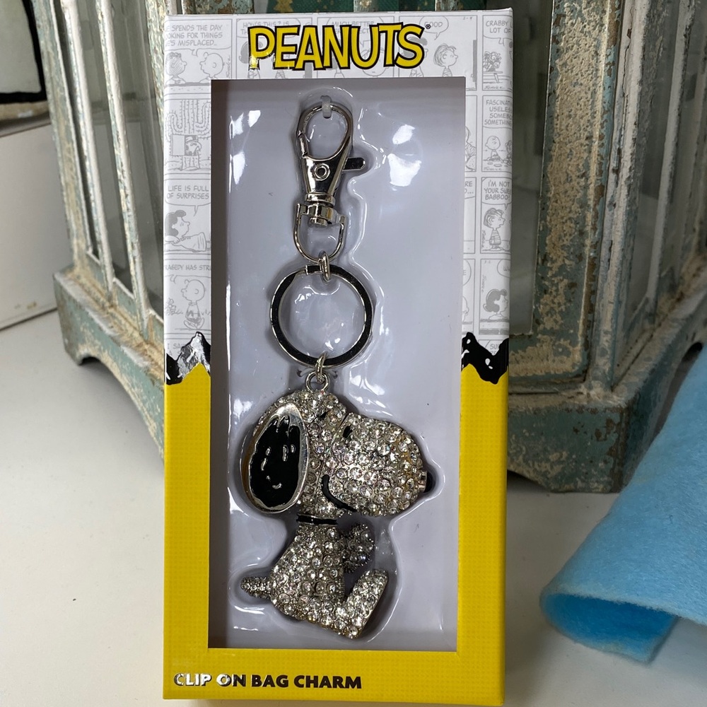 Peanuts Snoopy Bling Bag Charm